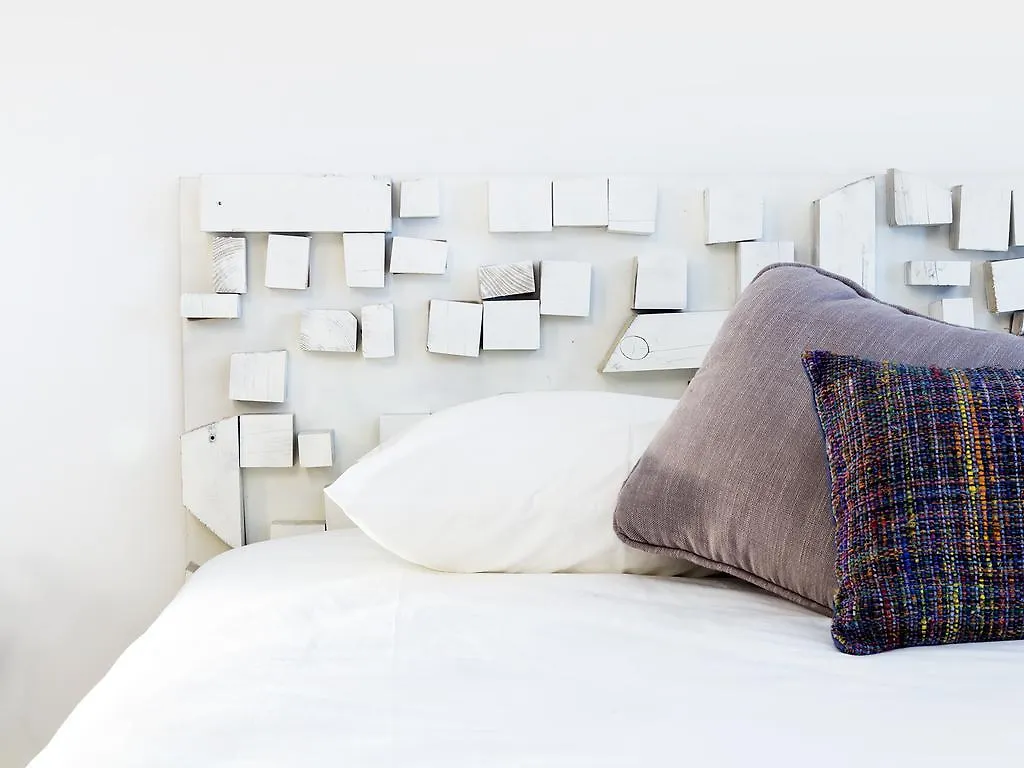 Bed and Breakfast Santa Bica Eat Drink & Sleep Lisboa Portugal