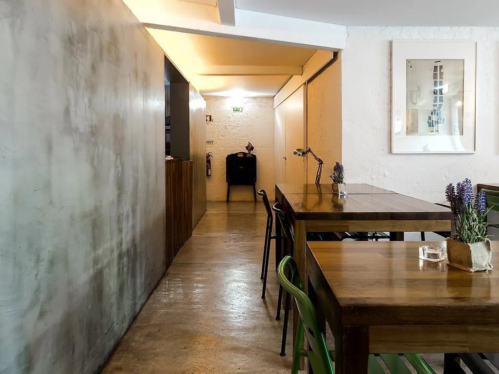Bed and Breakfast Santa Bica Eat Drink & Sleep Lisboa