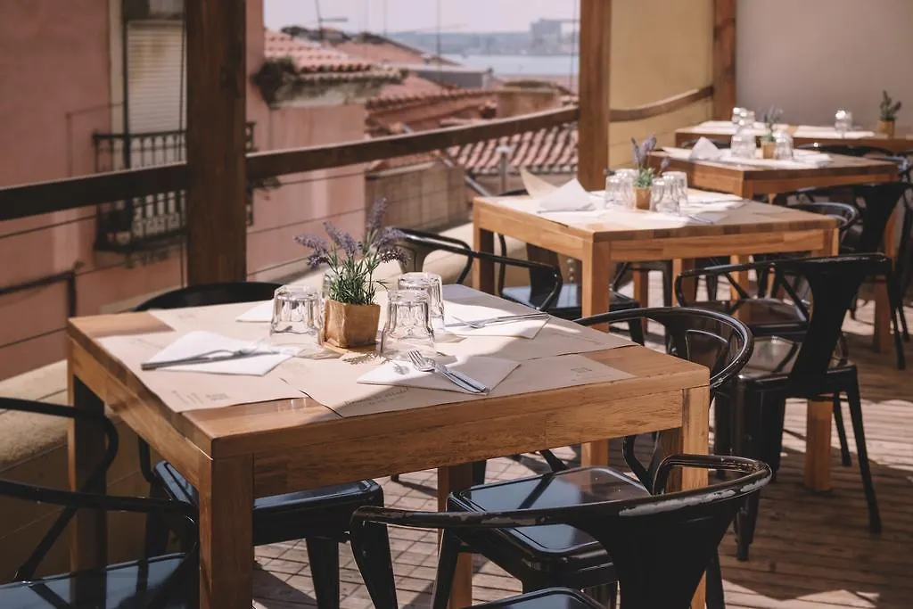 **  Bed and Breakfast Santa Bica Eat Drink & Sleep Lisboa Portugal